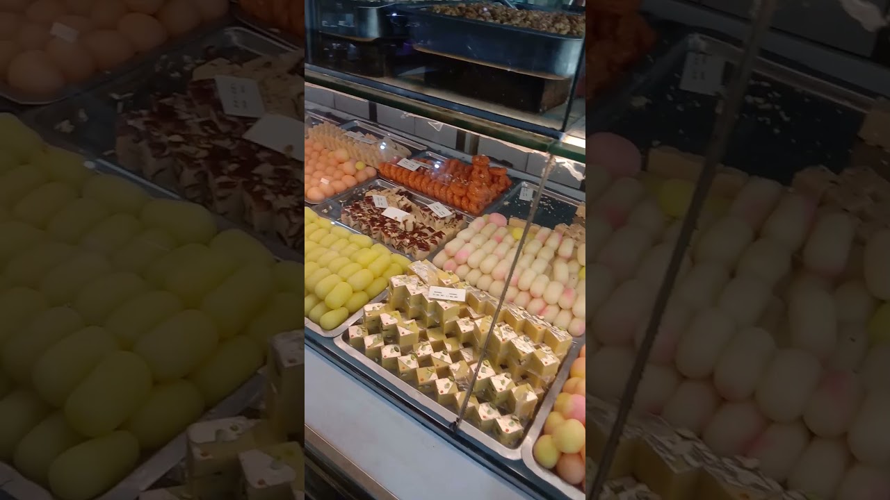 Famous Pakistani sweets| Pakistani mithai|Street food of Mailsi punjab  