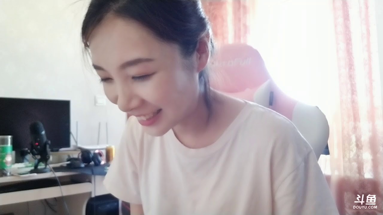女流66,直播,直播录像,女主播,女流,电竞主播, 电竞女主播,游戏女主播,游戏直播,新游前线 - YouTube