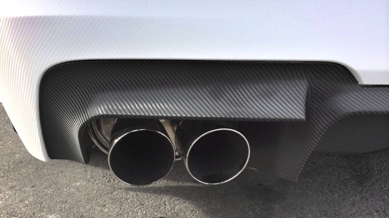 BMW 535i Full White Carbon Fiber Vinyl Wrap & Black Carbon Accents