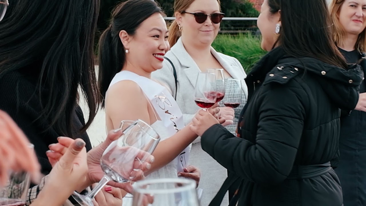 Melbourne Hens Day with Wine Tasting Tours Yarra Valley
