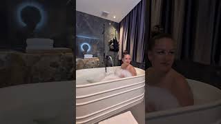 Luxury Hotel in Chiang Mai, Thailand with Stunning Bathtub! Incredible PRICE.