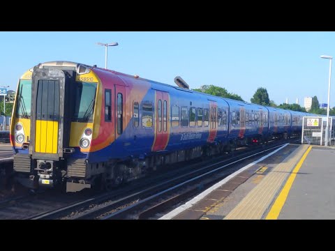 Class 458 Departs