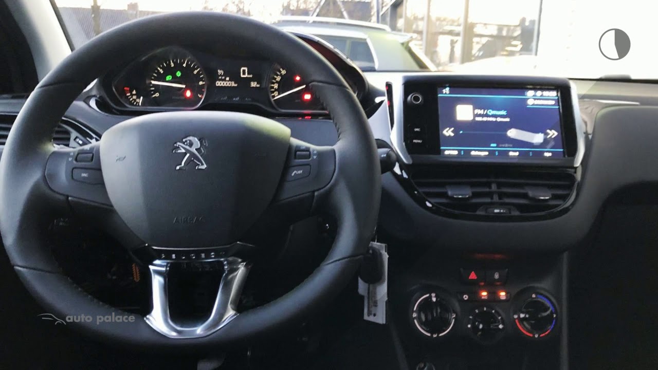 peugeot-208-1-2-puretech-82pk-signature-cruise-control-bluetooth