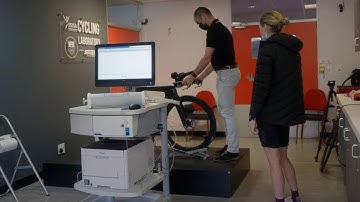 Metabolic test on triathlete Mariella Sawyer with Quark CPET