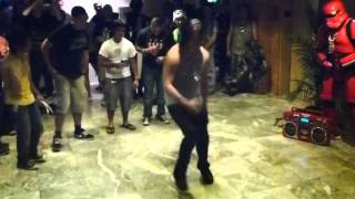 DragonCon 2012 - Breakdancing Stormtrooper