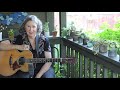 Acoustic guitar lesson an easy introduction to ragtime guitar with mary flower