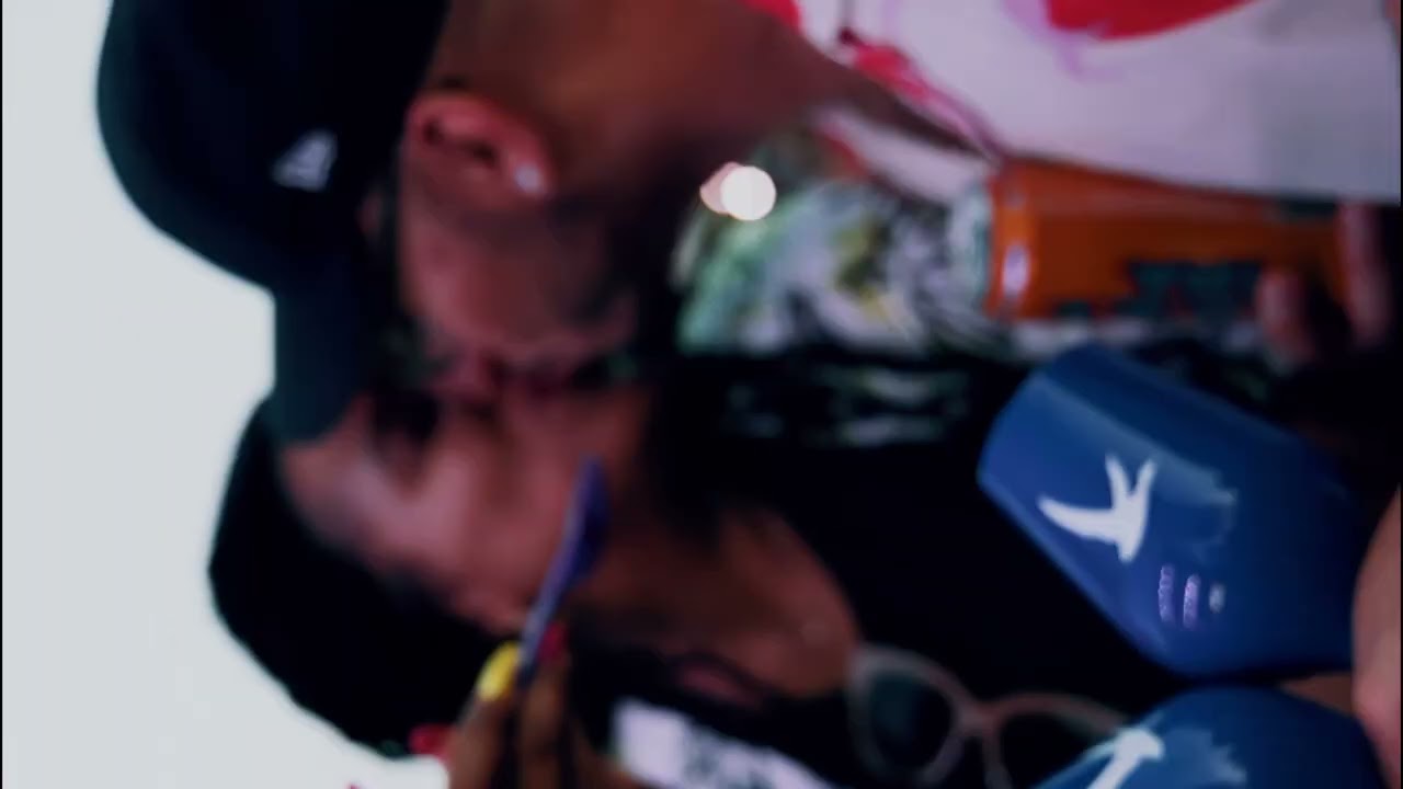 Berry Dealer Stop Motion 3