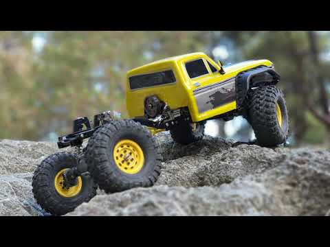 Axial scx10 clone portal, all metal chassis with belt in transmission Amazing for crawl!