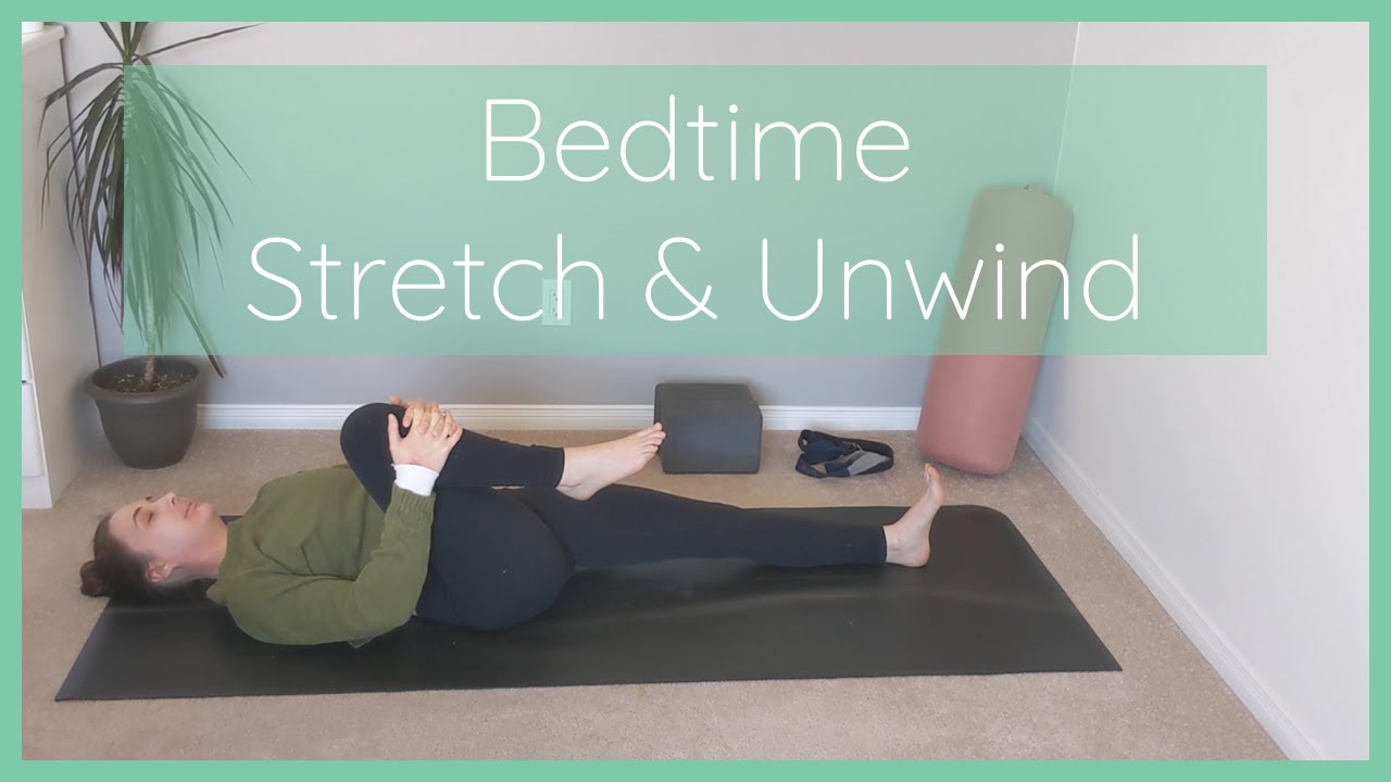 15 min Beginner Yoga - Bedtime Stretch and Unwind - YouTube