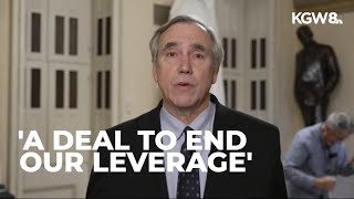 Sen. Jeff Merkley speaks out against Senate vote to end federal government shutdown