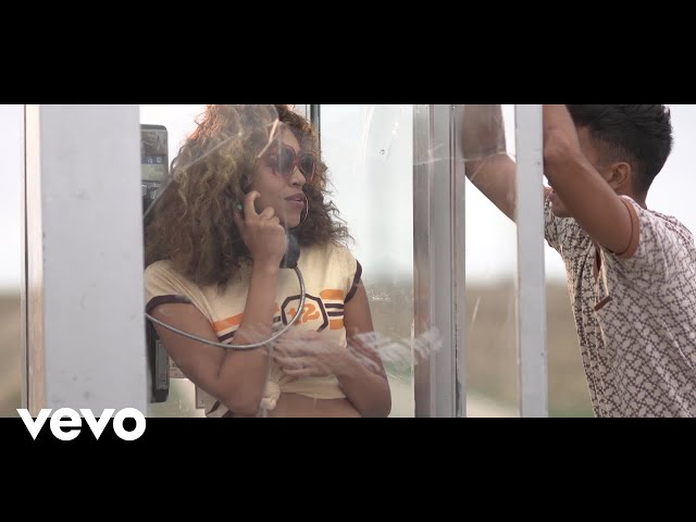 Izzy Bizu - MG (Behind the Scenes)