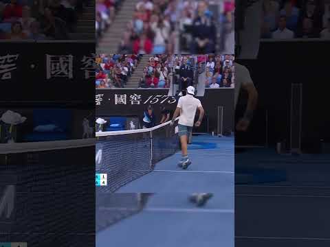 L'échange spectaculaire entre Rune et Cazaux ! #shorts #tennis #atp
