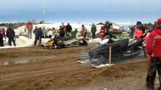 M8 vs summit 800r drag