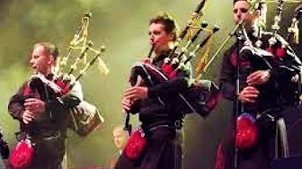 Red Hot Chilli Pipers - Fat Bottomed Girls. Red Hot Chilli Pipers - Fat Bottomed Girls.