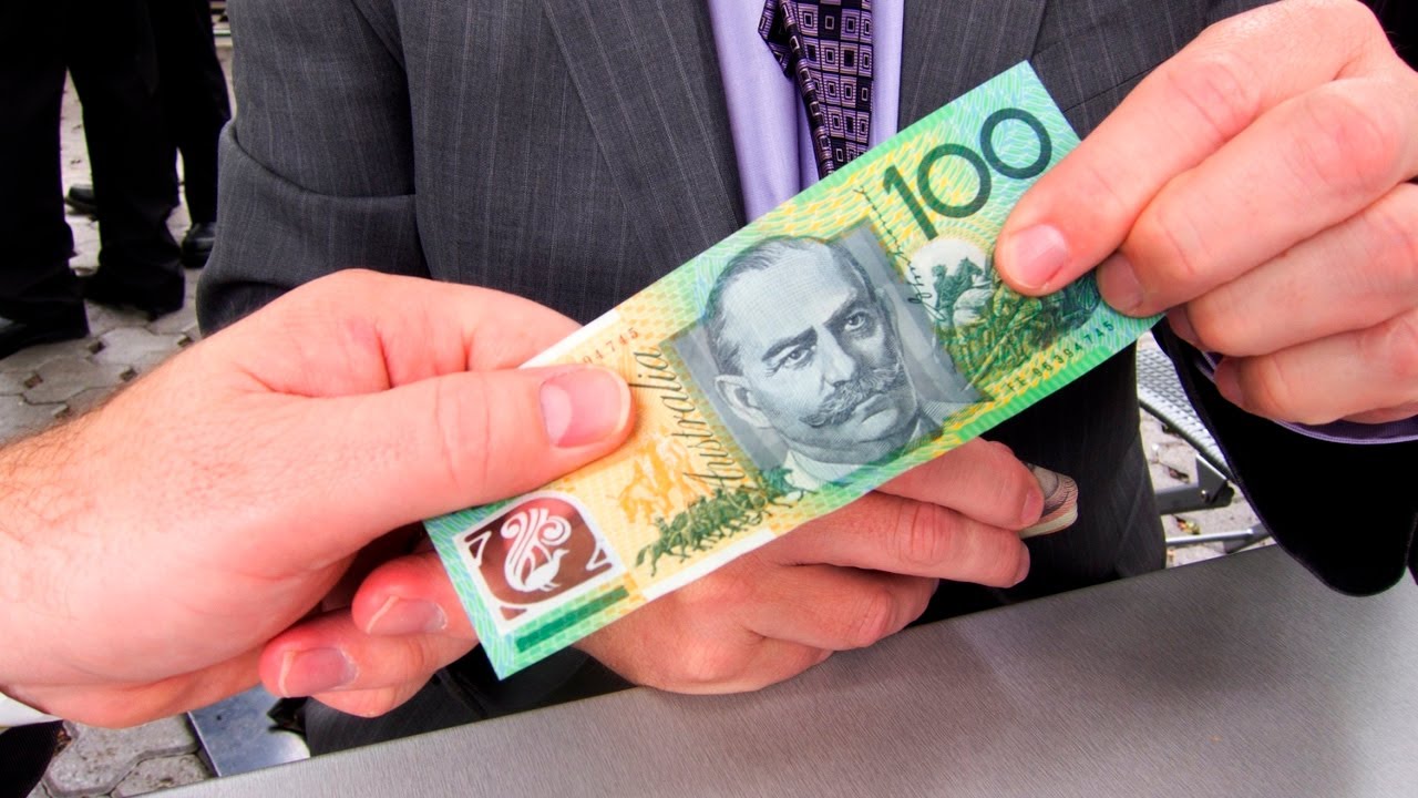 Pay freeze for federal public servants