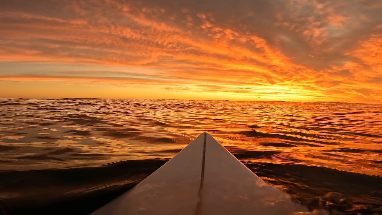 POV SURF: SLAB IN AN AMAZING SUNSET GLASS OFF