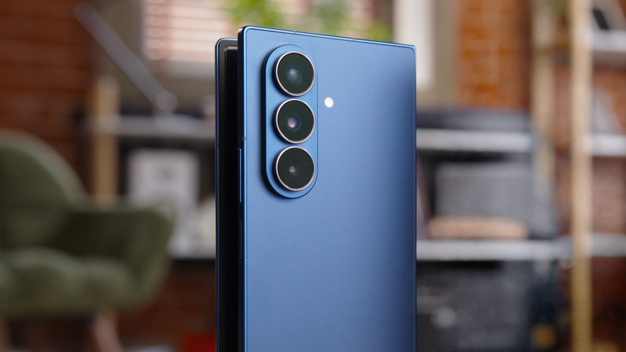 Galaxy Z Fold 7 review - YouTube