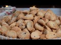 المقصقص اليمني المقرمش كعك لذيذ يقدم في العيد والمناسبات Crispy Yemeni Tea Biscuits Maqsqs