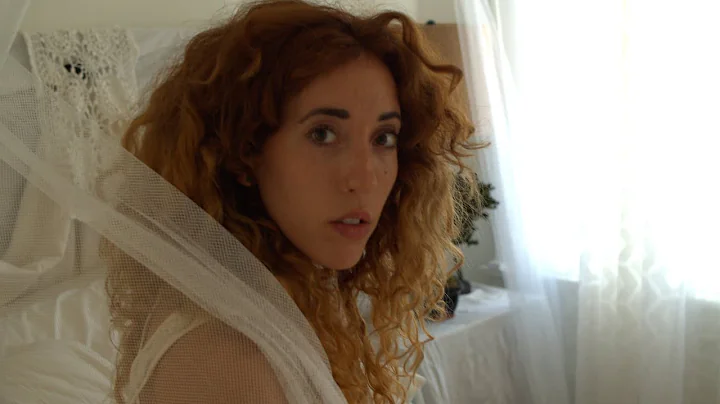 Nora Murray - Somebody to hold (Official video)