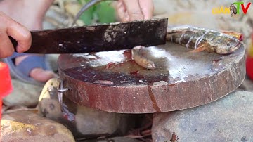 Lạ Miệng Với Món Lươn Nướng Ống Nứa - Đặc Sản Vùng Tây Bắc