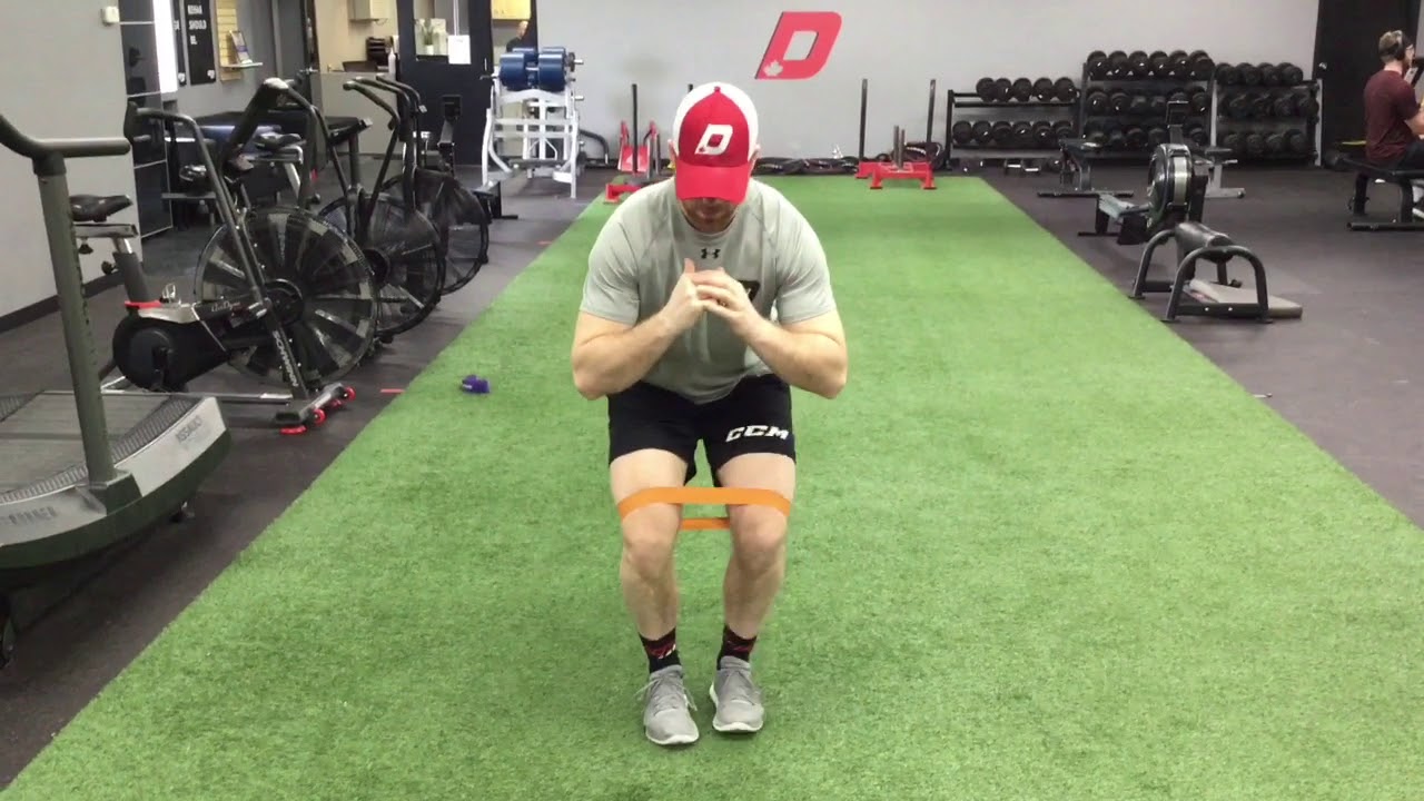 Mini-band Knees Squat Forward-Backward Zig-Zag Walks - YouTube
