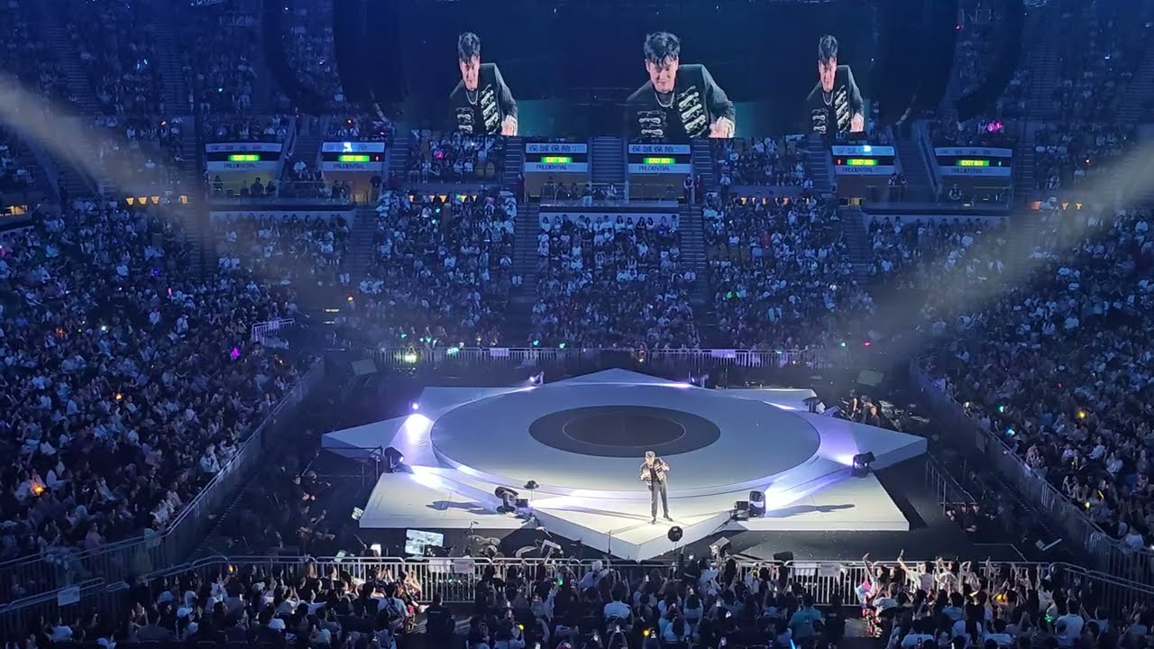 250921 [4K] 怎麼了What's Wrong - 周興哲 Eric Chou - 