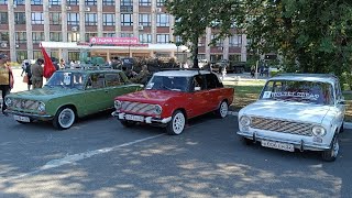 Выставка ретро автомобилей Барнаул. Выставил ВАЗ 2101. День города 2022