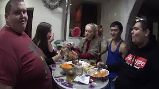 Застолье пьянка с девушками гулянка Застолье пьянка с девушками гулянка