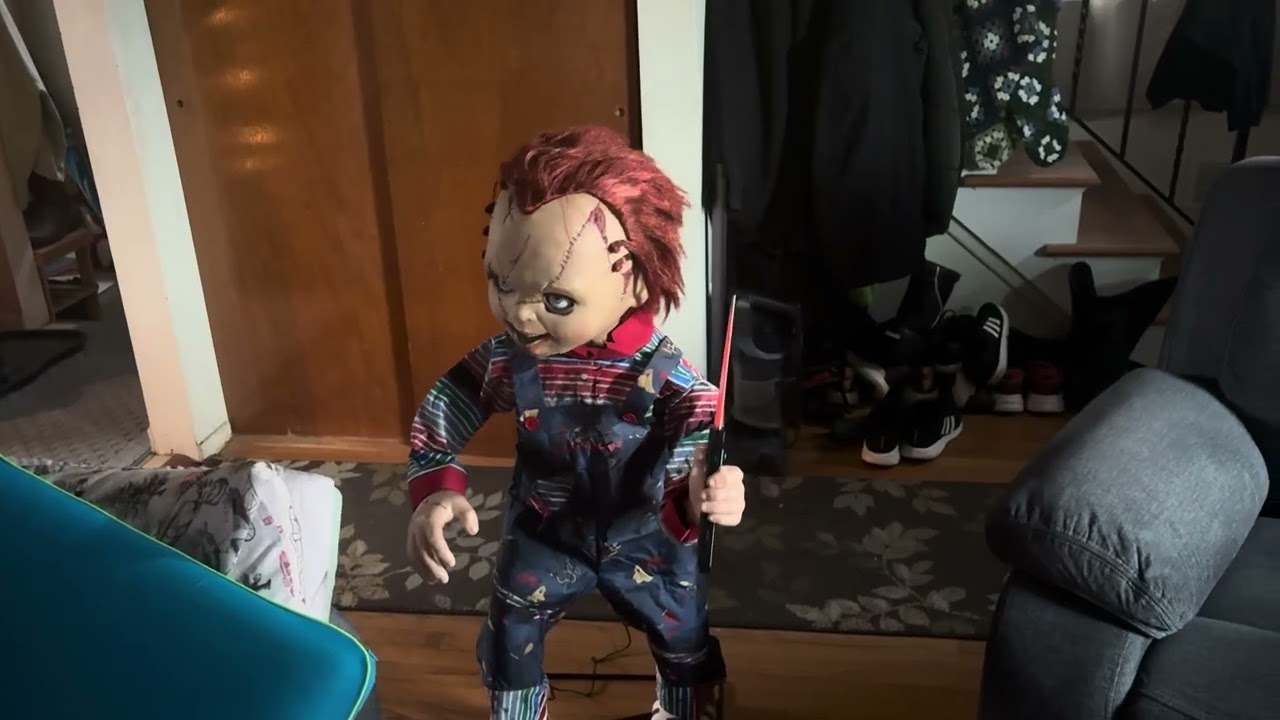 Chucky animatronic from Home Depot review