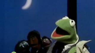 Video thumbnail of "Sesame Street: This Frog"