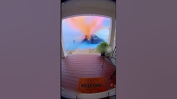 Dief stuit op een grappige verrassing #RingDoorbell #PackageThiefFail #PaintExplosion #FunnyFails