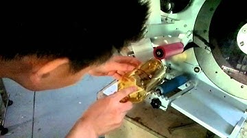 Semi automatic round bottle labeling machine