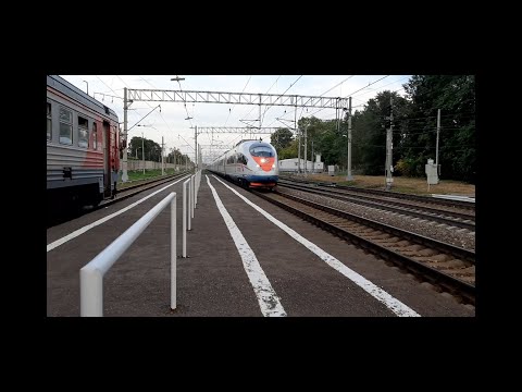 Сапсан на огромной скорости
