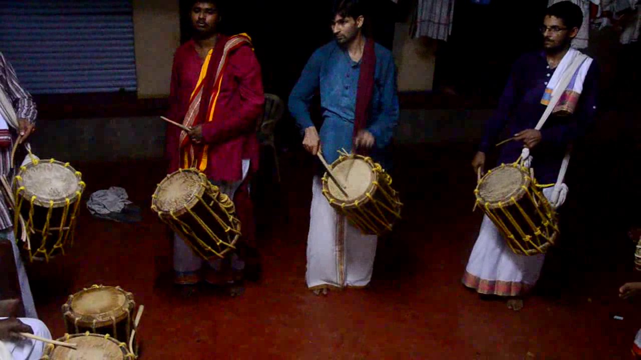 ಮಣಿಮುಂಡ ಸುಬ್ರಹ್ಮಣ್ಯ ಶಾಸ್ತ್ರಿಗಳ ನಿರ್ದೇಶನದಲ್ಲಿ ವಿಶೇಷ ಪೀಠಿಕೆ ೪ ಜನ ಯುವ ಮದ್ಲೆಗಾರರಿಂದ