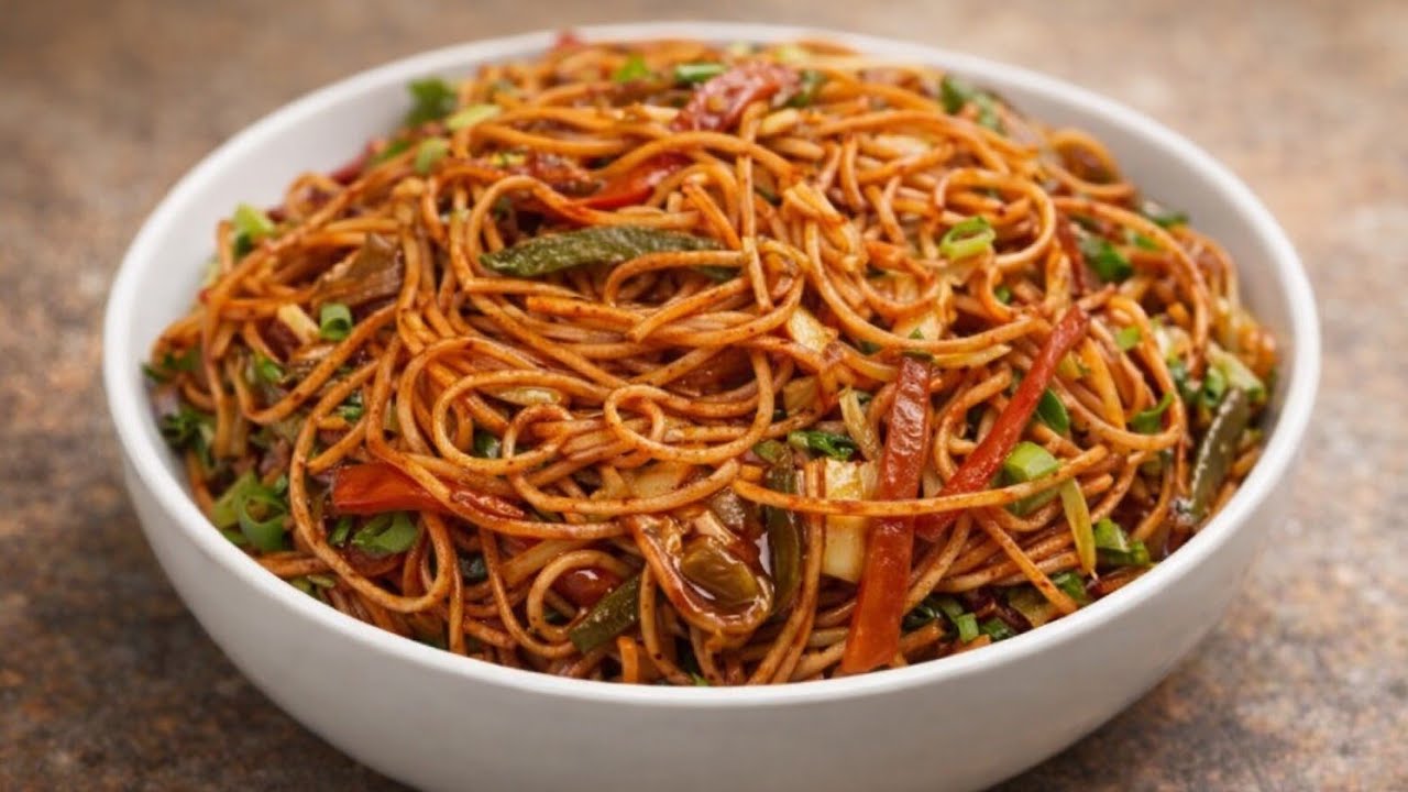 5 min में सीखें ठेले वाली चाऊमीन के सारे Secrets - Street Style VEG CHOWMEIN Recipe