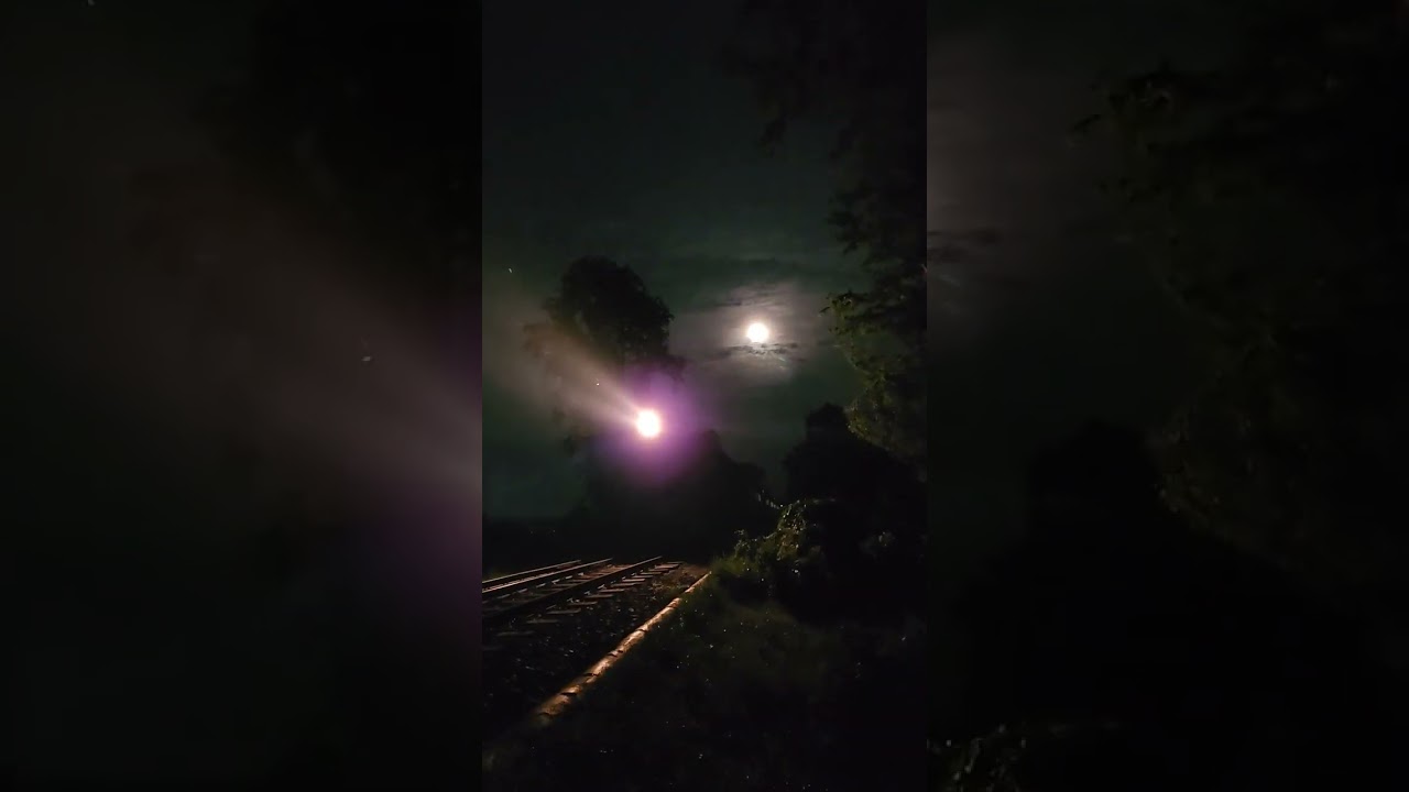 Moonlight vs Train Light 