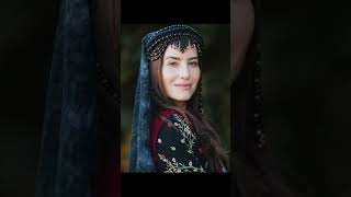 De Maya O Rebeca Siempre Será Hermosa