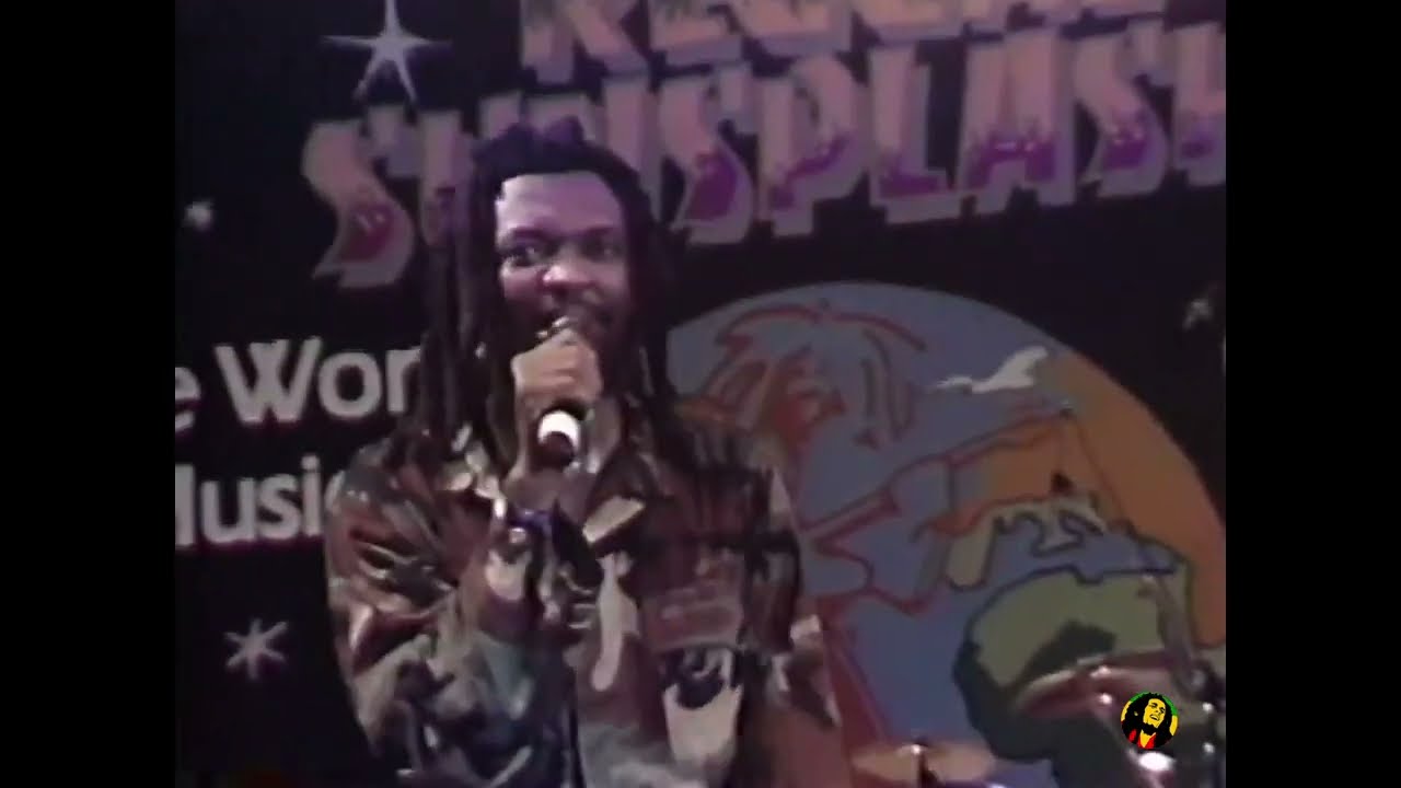 Lucky Dube - Back to My Roots ( Live At Sunsplash 1991 ) - YouTube
