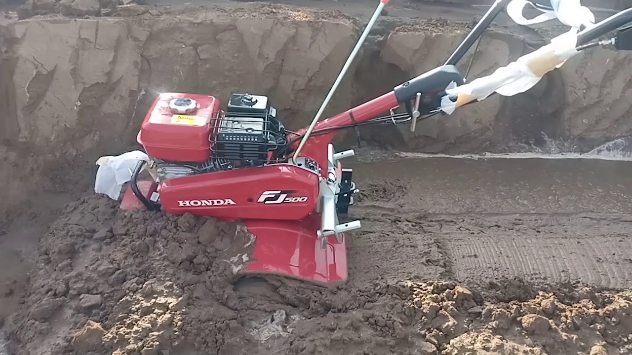 HONDA FJ500 MACHINE WITH FLOWER TWINE BLADES USED AT BRICKS MANUFACTURING