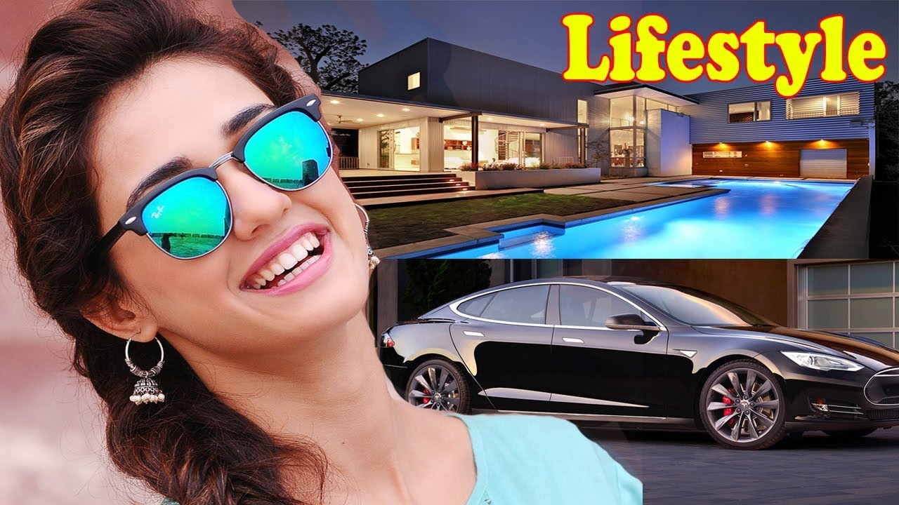 Disha Patani Lifestyle, Net worth, Car, Age, Boyfriend, Family, Wiki