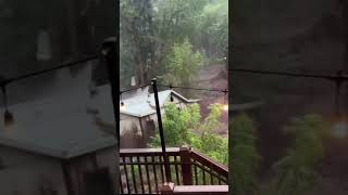 Moment House hanyut tertimpa banjir bandang di New Mexico.