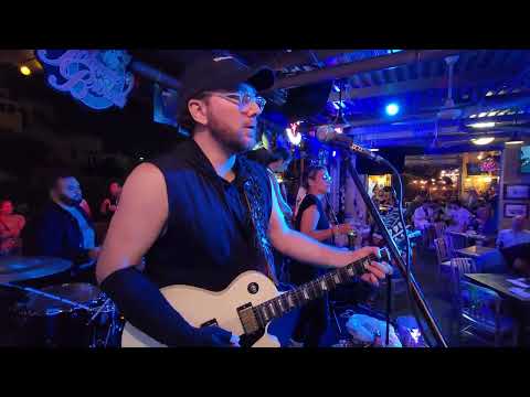 Another Brick in the Wall, Part 2 – Pink Floyd (Live Cover)