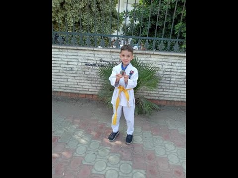 حركات الكاتا الاولى هياتشودن مع محمد