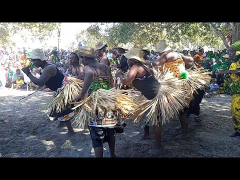 HII NGOMA WANACHEZA ILE BALAA VIUNO NDIO MAFUNDI