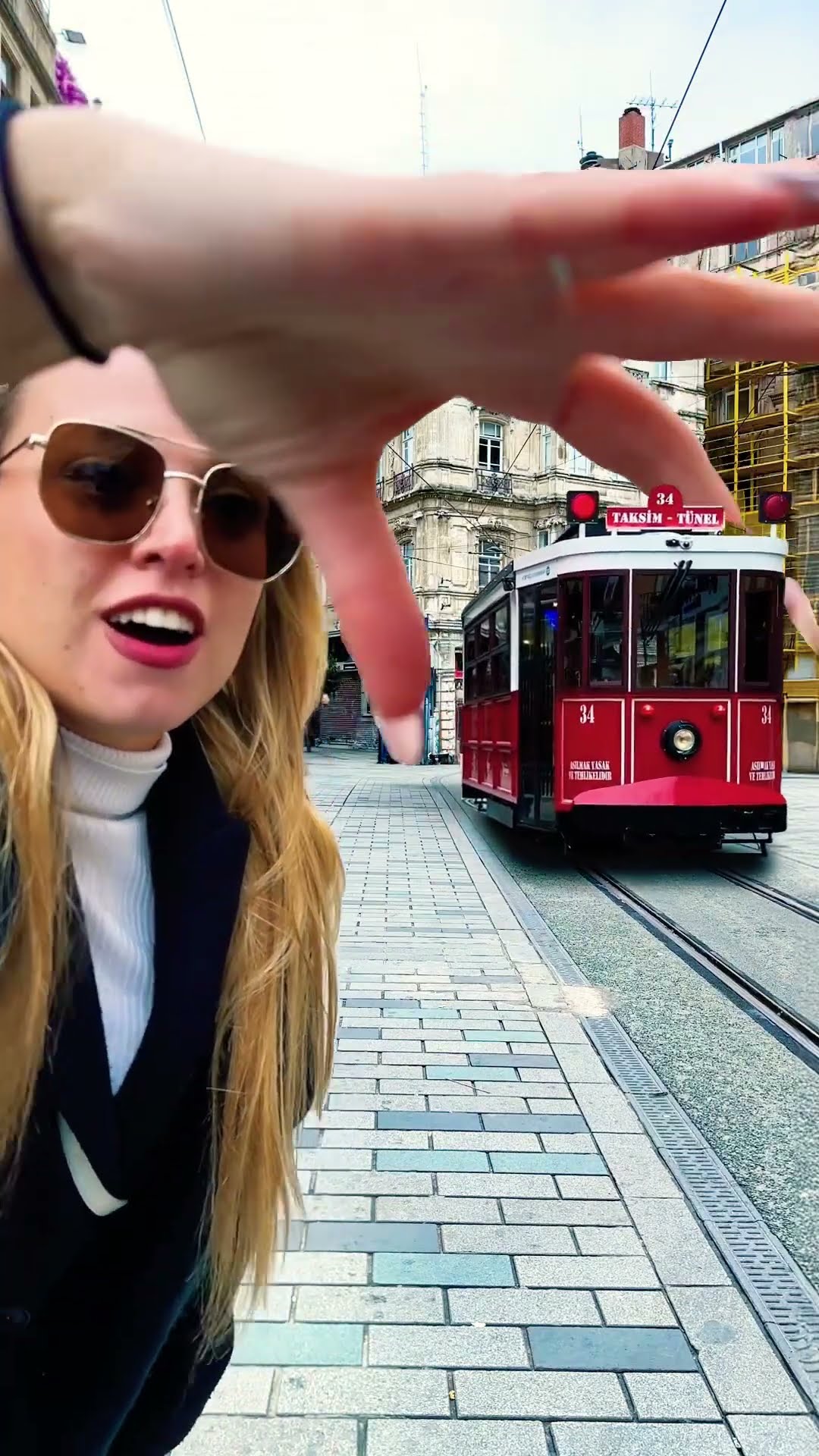 Behind in the scenes ? #holidayswithyoutube