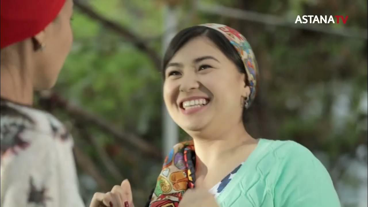 Азиялық лесбиянкалар бейнені көреді