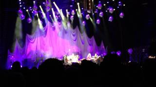 Video voorbeeld van "Tom Petty - Toronto - ACC - Aug 26th, 2014 - Mary Jane's Last Dance"