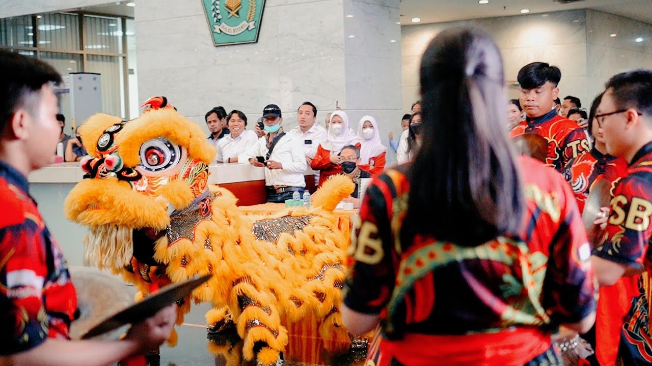 PENAMPILAN BARONGSAI TJO SU BIO DI FESTIVAL KEMENTERIAN AGAMA 🔥 - YouTube