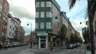 Nº 28 CONOCER GIJÓN LLANO DE ARRIBA Gijón Asturias España .