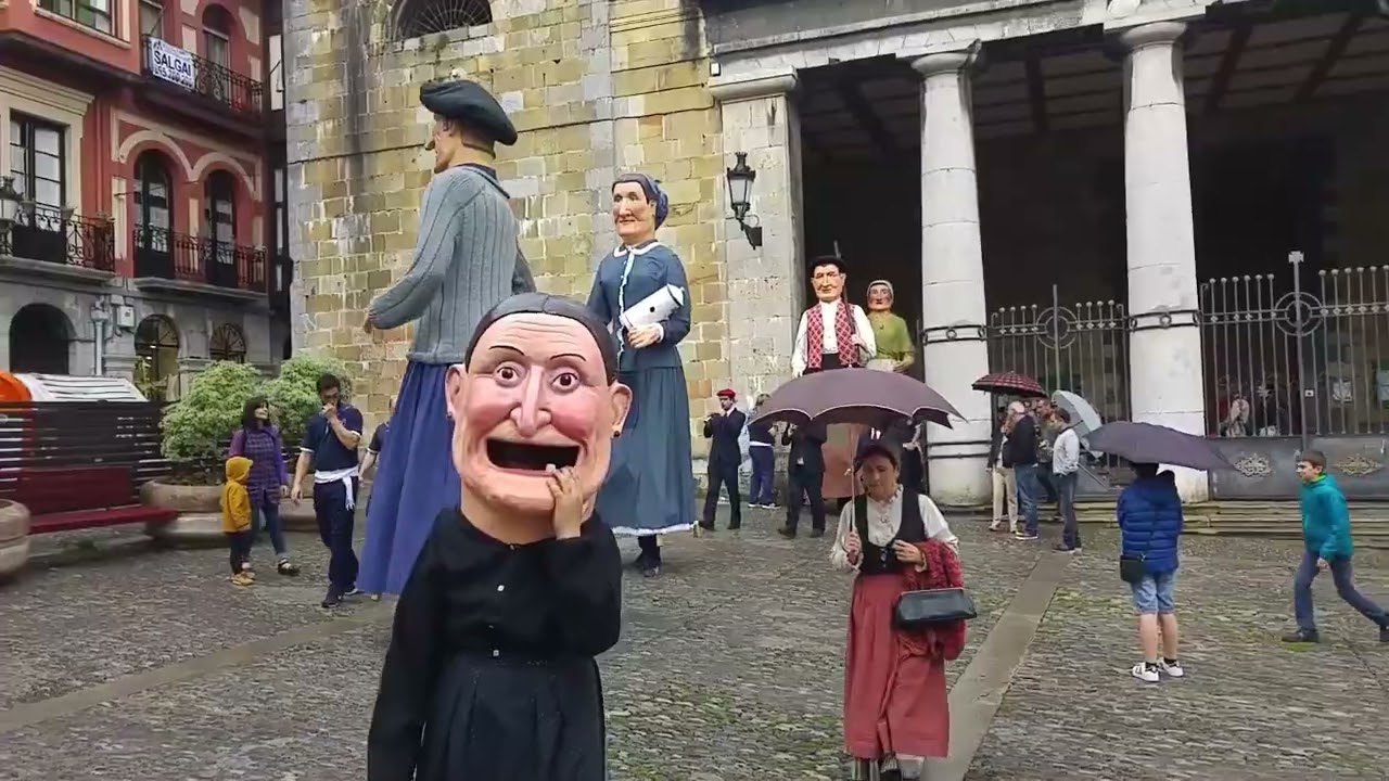 2017 Bermeoko erraldoien konpartsa